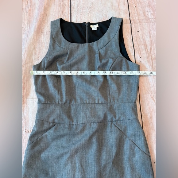 J CREW Women Petites Size 4 Gray Crew Neck Wool Sleeveless Sheath Dress - Picture 3 of 6